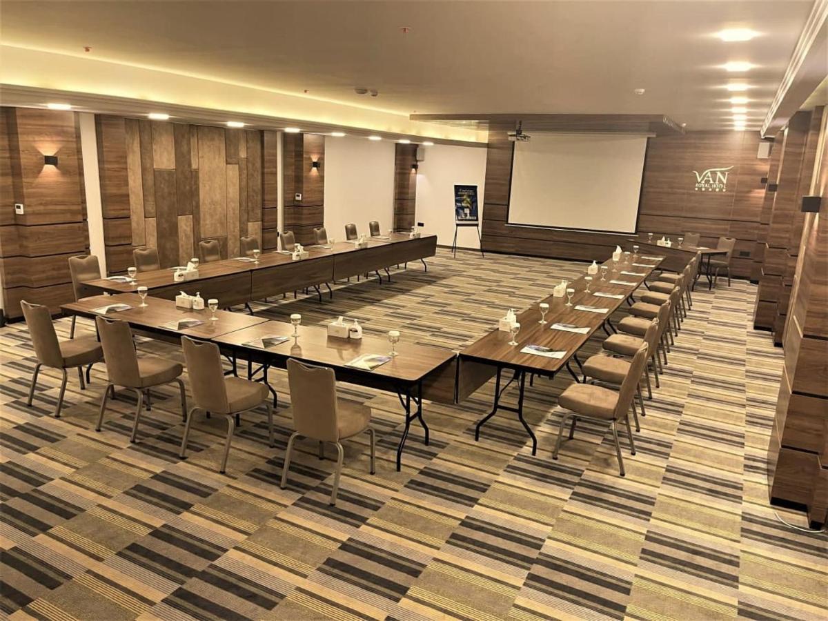 Van Royal Hotel Erbil Buitenkant foto