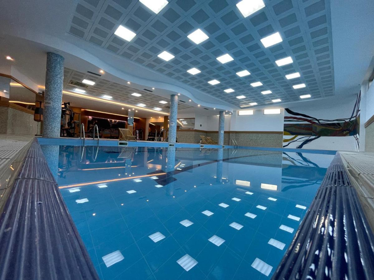 Van Royal Hotel Erbil Buitenkant foto
